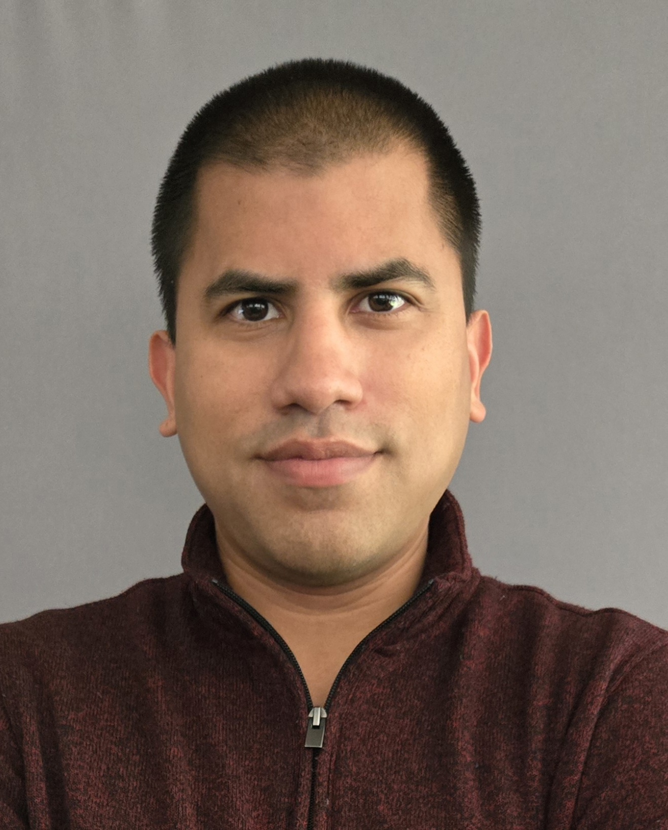 Ronnie Espinoza Headshot